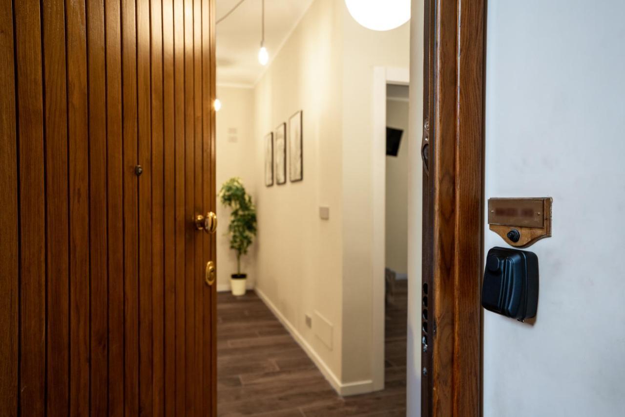 Appartamenti Vista Mole, Centro A 15 Min - Luxury Suites & Fast Wifi トリノ エクステリア 写真