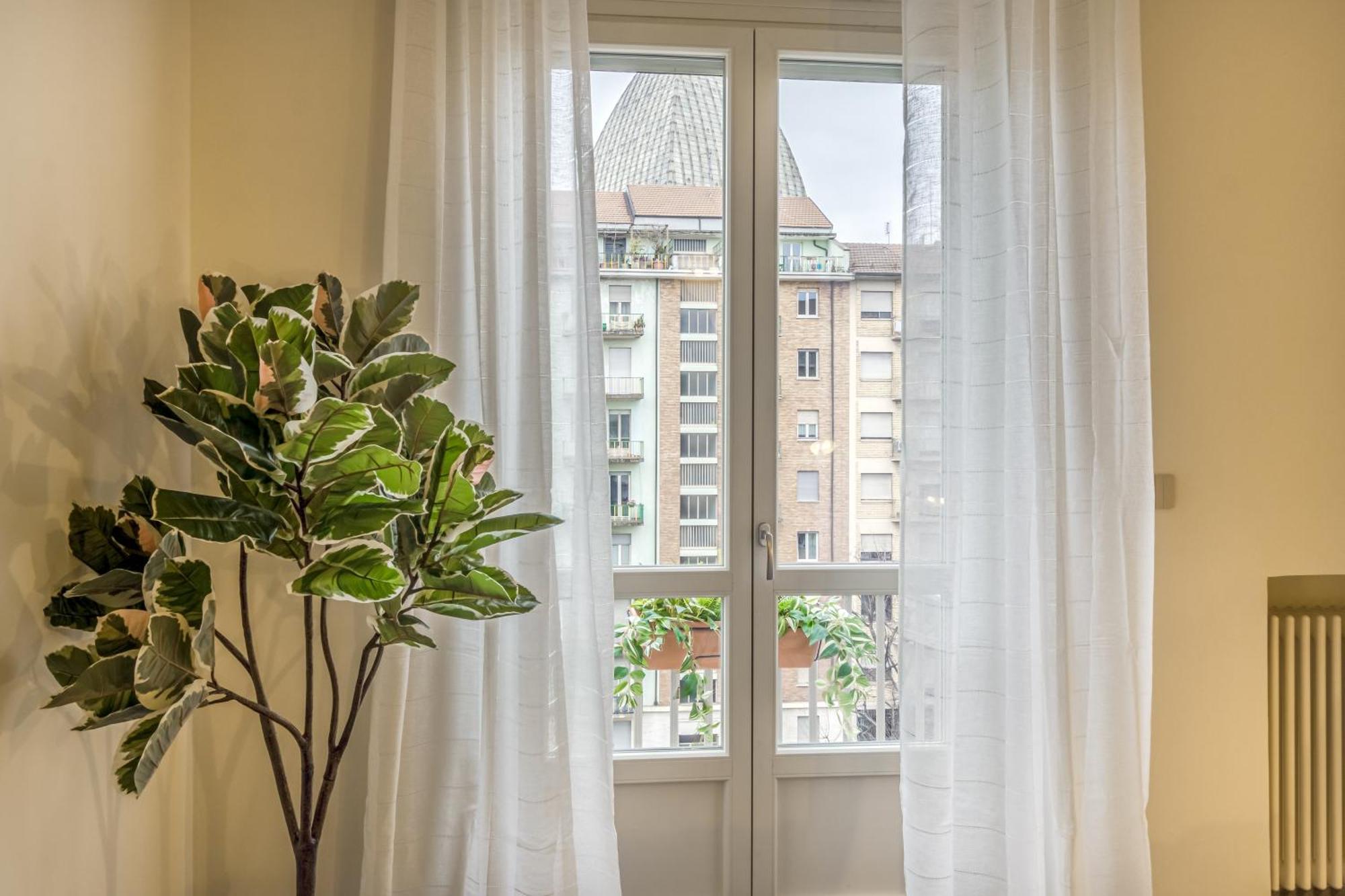Appartamenti Vista Mole, Centro A 15 Min - Luxury Suites & Fast Wifi トリノ エクステリア 写真